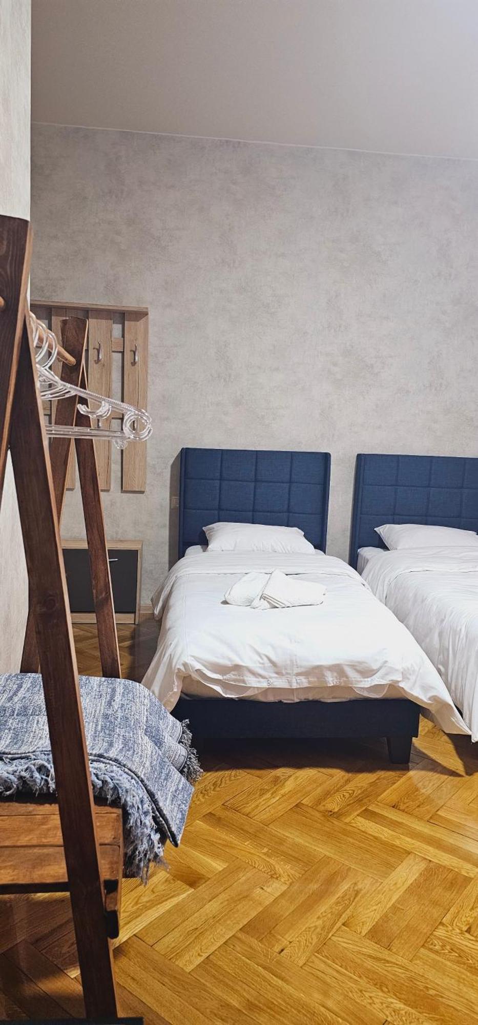 Hotel Memory Basket Kutaisi Zewnętrze zdjęcie