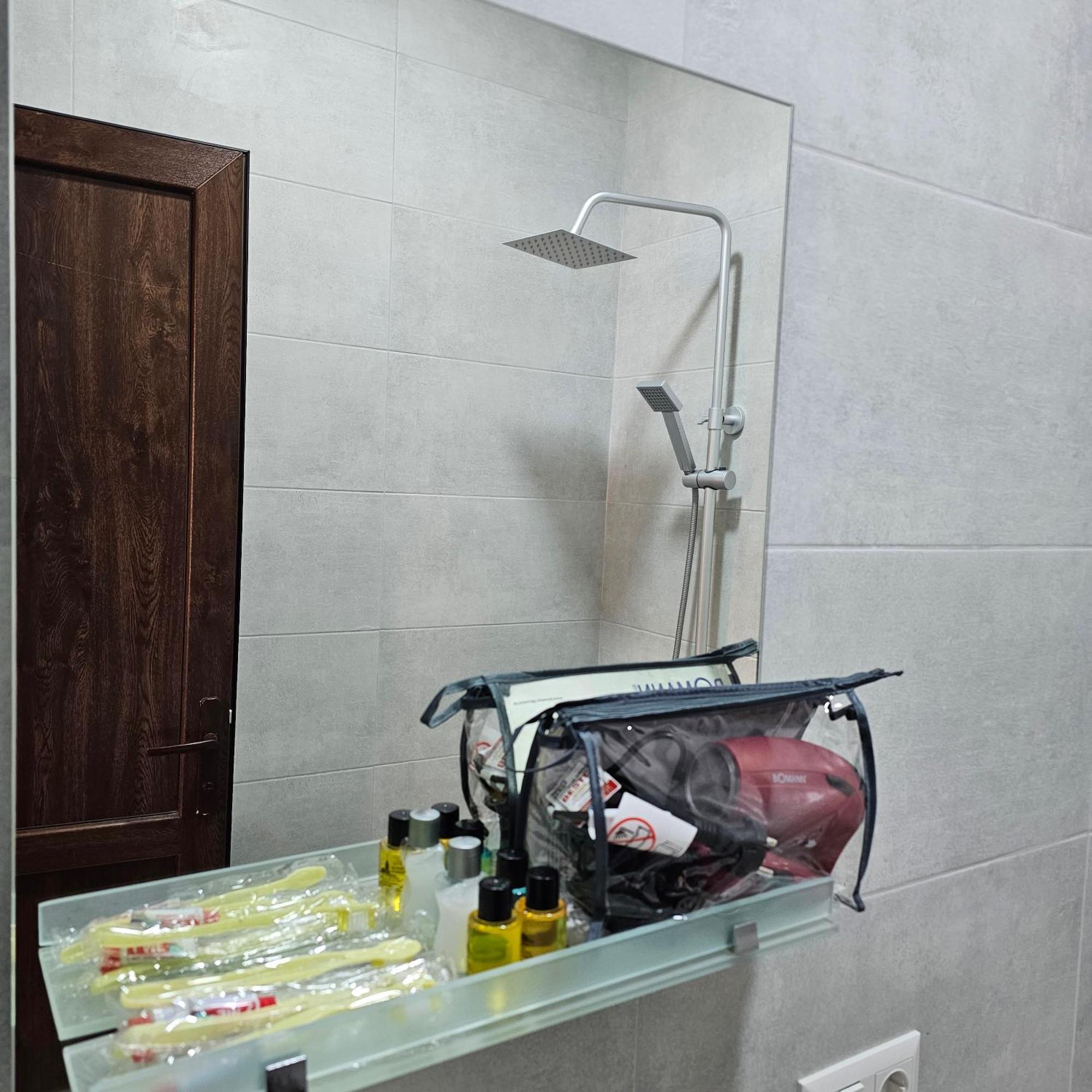 Hotel Memory Basket Kutaisi Zewnętrze zdjęcie