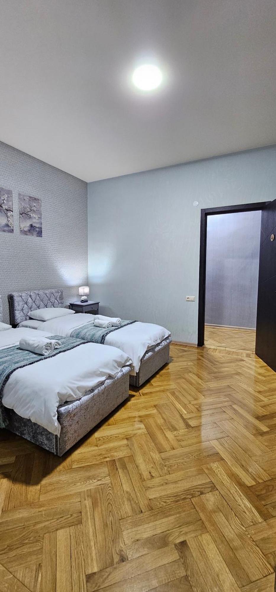 Hotel Memory Basket Kutaisi Zewnętrze zdjęcie