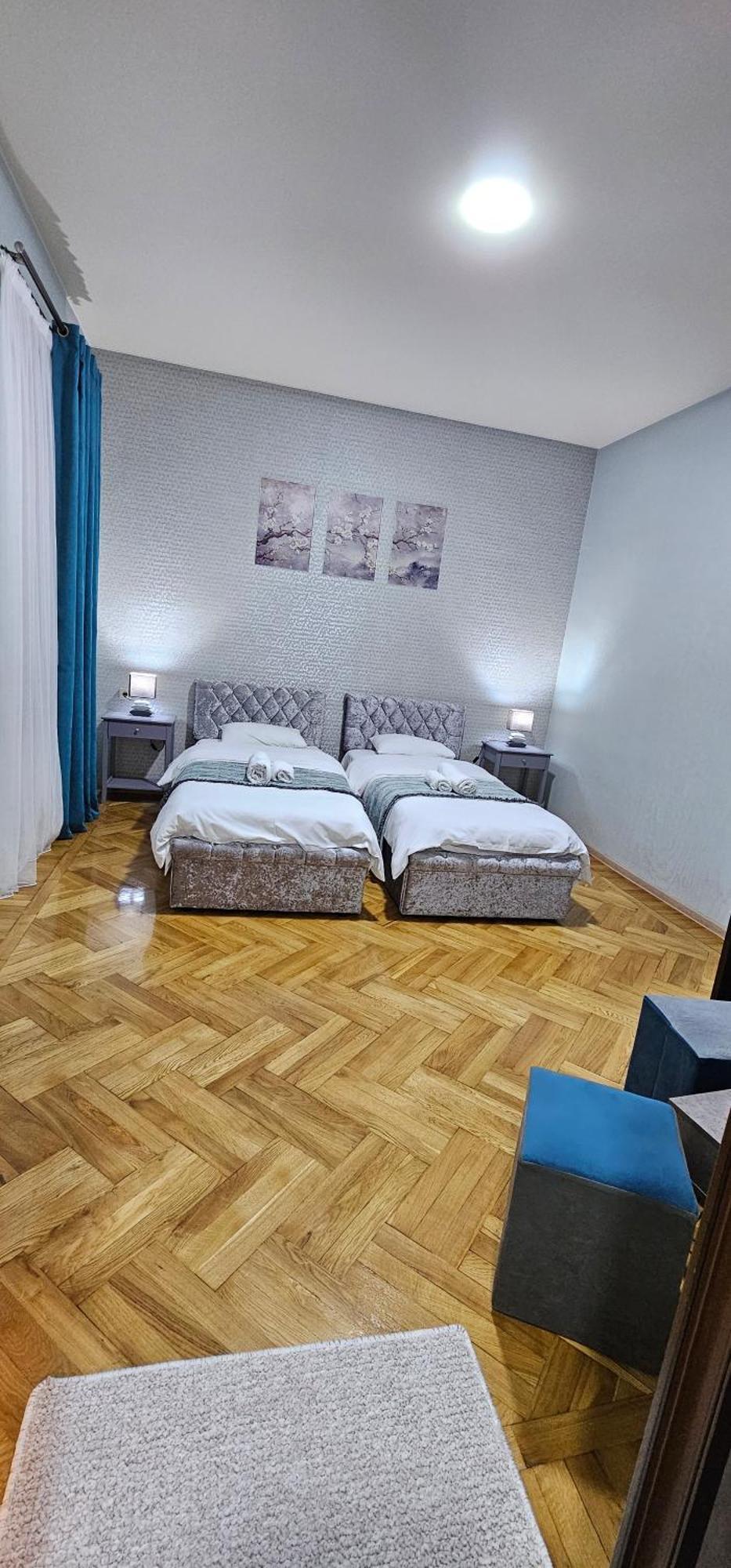 Hotel Memory Basket Kutaisi Zewnętrze zdjęcie